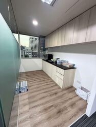 Odeon Towers (D7), Office #544648661
